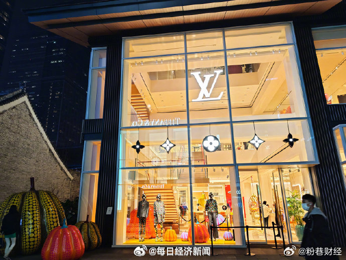 LV赢了官司却输了人心【每经热评 | “好怕LV告我家房子”，大牌维权靠法理也应