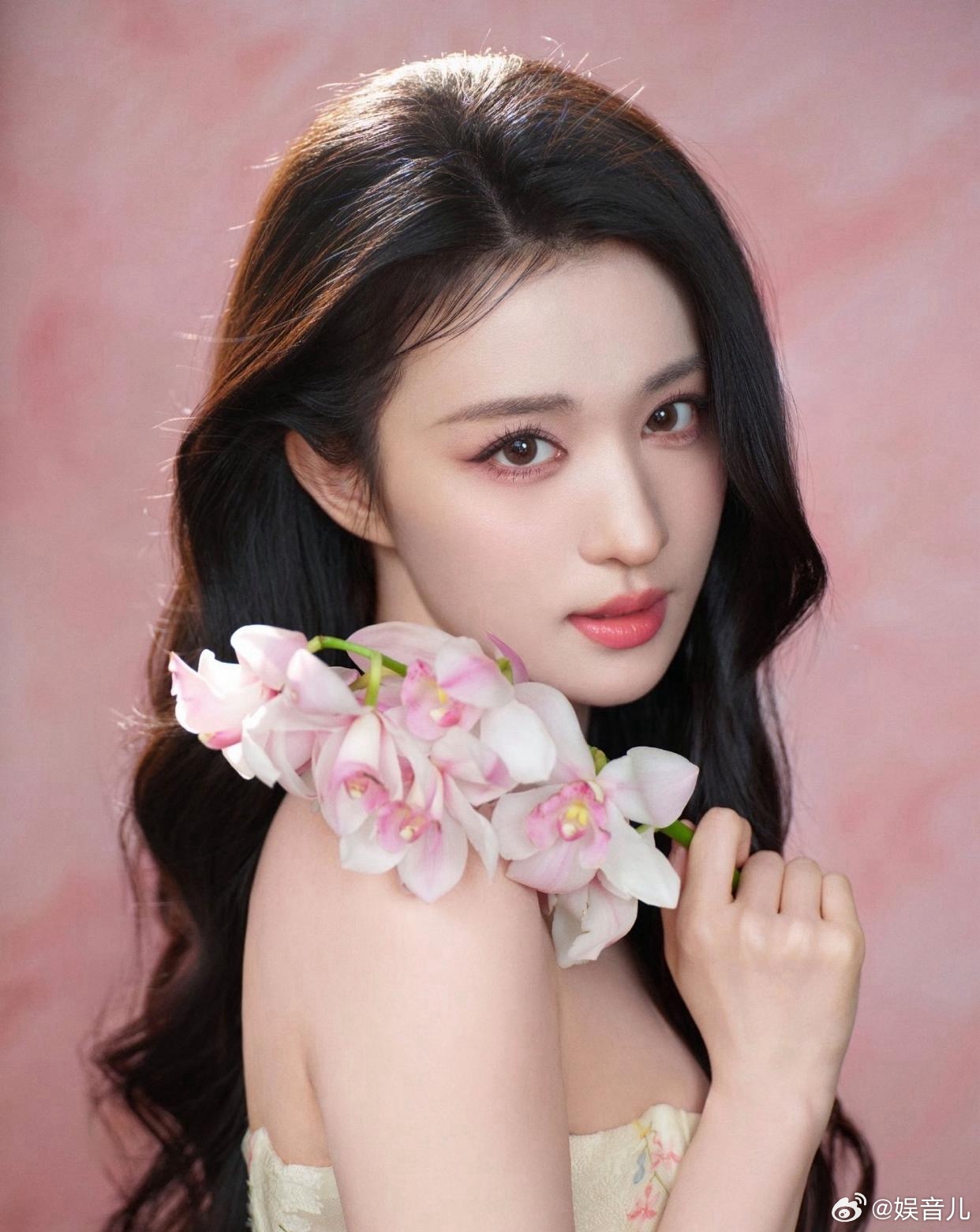 1.大S走后，徐家对孩子确实挺冷的，小S拒了监护人的事，说自己顾不过来，还有大S