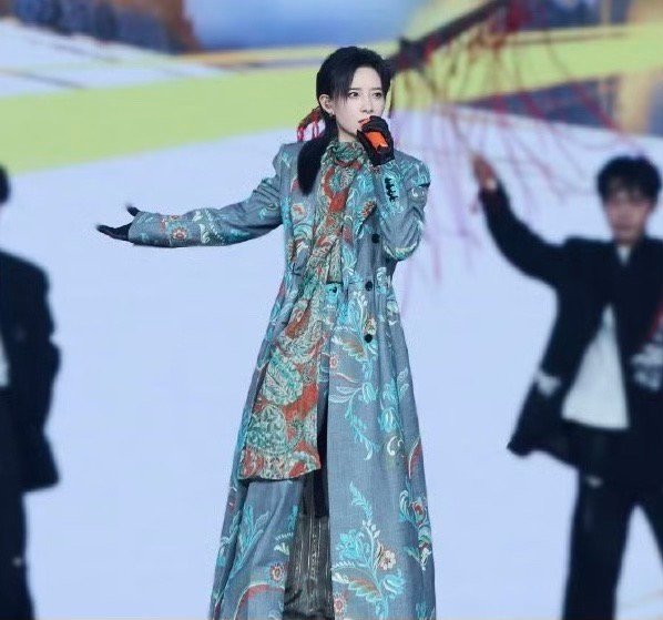 李斯丹妮侠客行江湖味太浓了 这个舞台也给了我们一个启示：所谓“江湖味”，本质上是