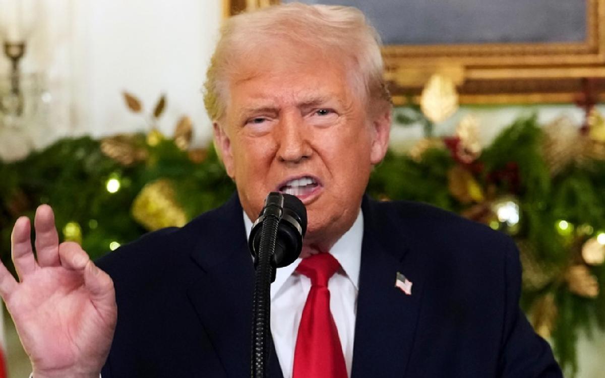 【特朗普全国讲话18分钟，拜登如影随形】

美东时间12月17日晚上9点，特朗普