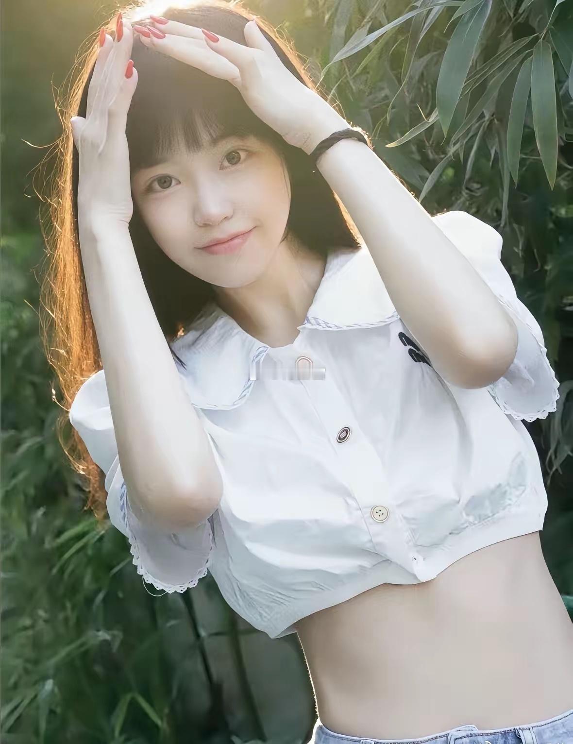 我有个心理医生朋友说，司晓迪这种状态，不是炒作，不是卖惨，肯定是生病了。他说真装