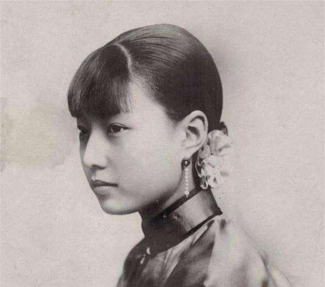 1951年，上海大亨杜月笙病逝，他在临终之前曾和朋友说：“我活了50多岁才知道什