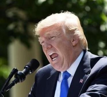 特朗普曾公开放话，如果中国敢解放台湾，他就下令对中国动手！
太嚣张了！要知道，台