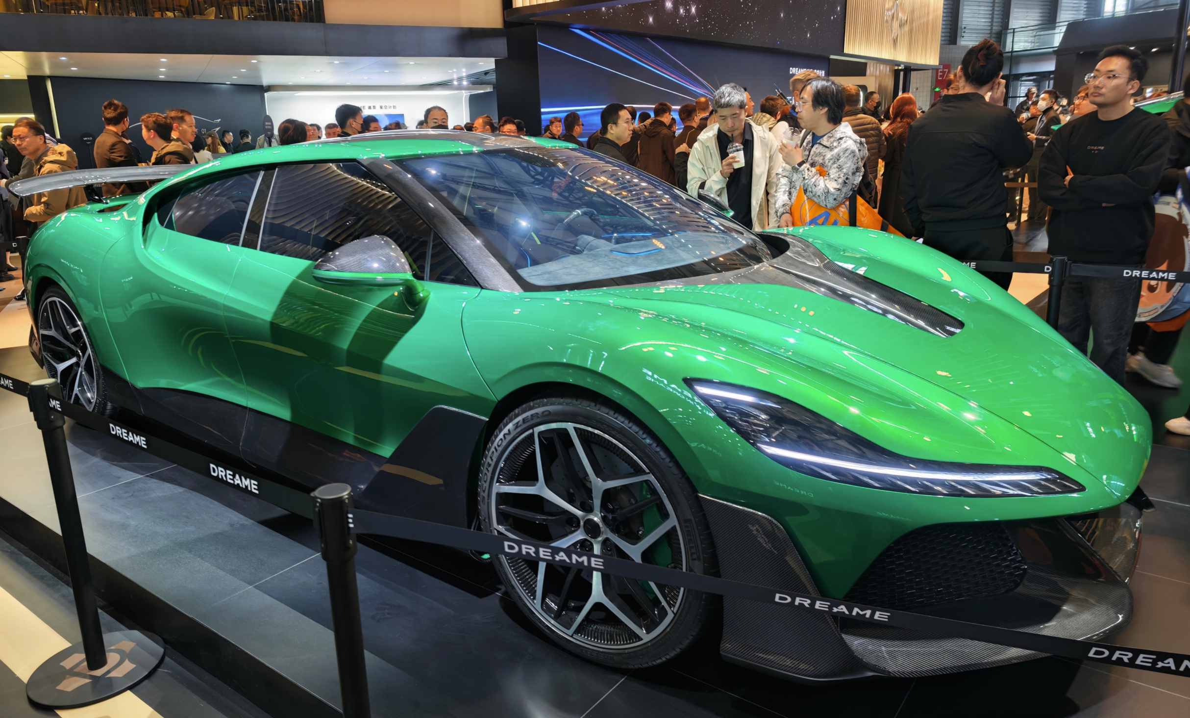 追觅造的超跑智驾数码团