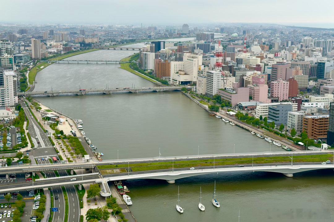 新澙，日本越后第一大都市。由于要去佐渡金山，第一次来新澙。这是个17世纪江户时代