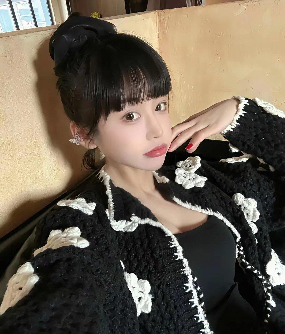 现在所有的线索，全都是司晓迪自己单方面说出来的，檀健次那边还有别的第三方，全都没