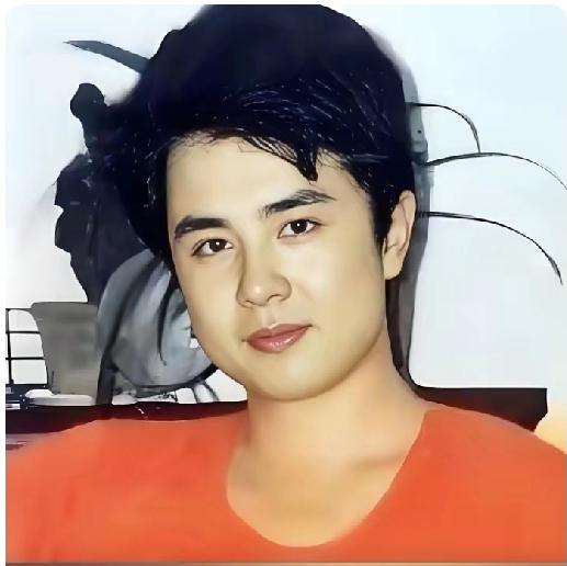 他应该称得上最帅的唐僧了，太帅了，难怪是女儿国的国王迷得神魂颠倒的，在我记忆中就