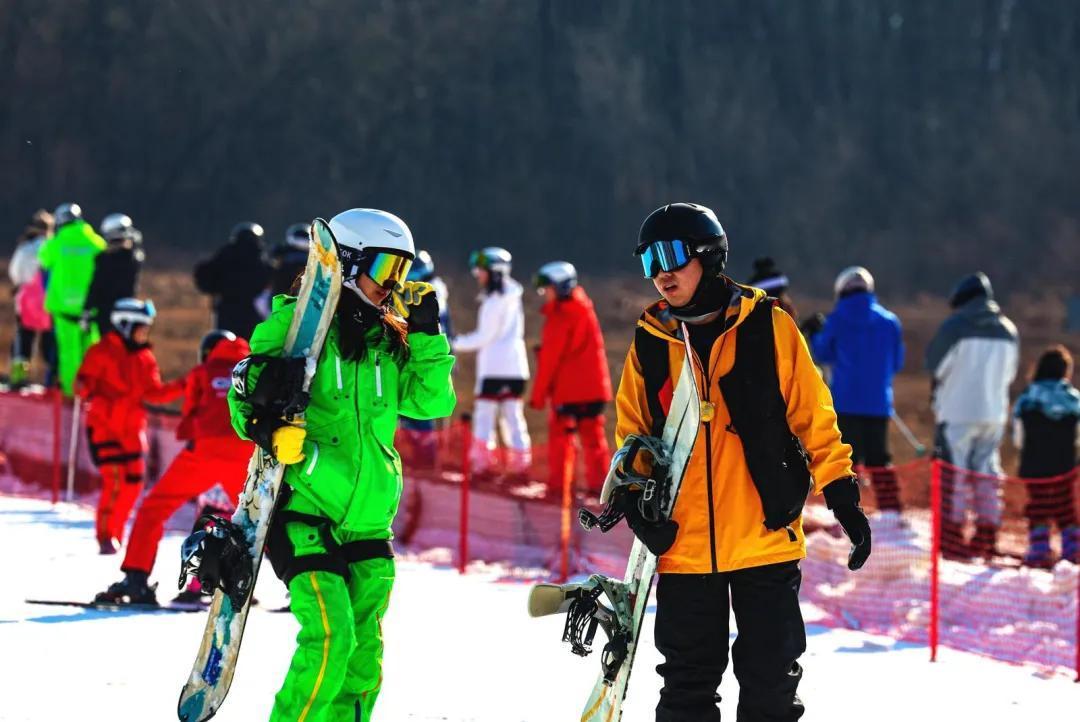 辽宁运动员在米兰冬奥会闪耀绝非偶然，辽宁那良好的冰雪运动氛围和成才条件，就是他们