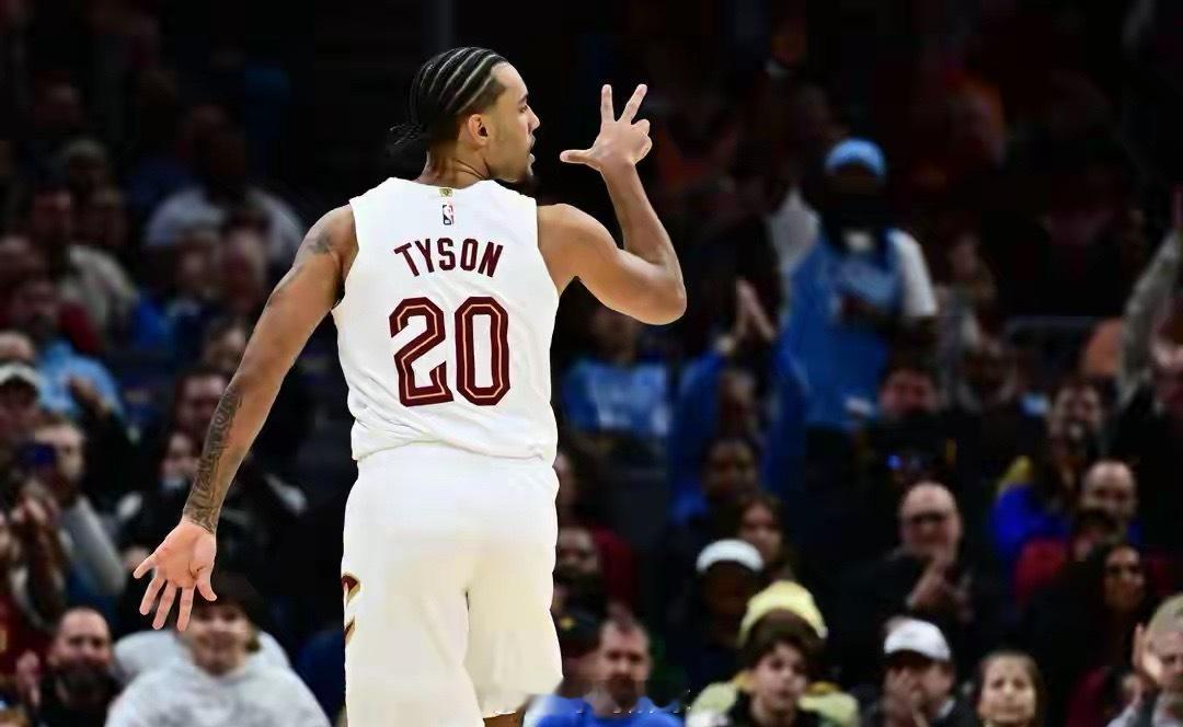 2月25日NBA常规赛，骑士主场109-92击败尼克斯。哈登20分、米切尔23分