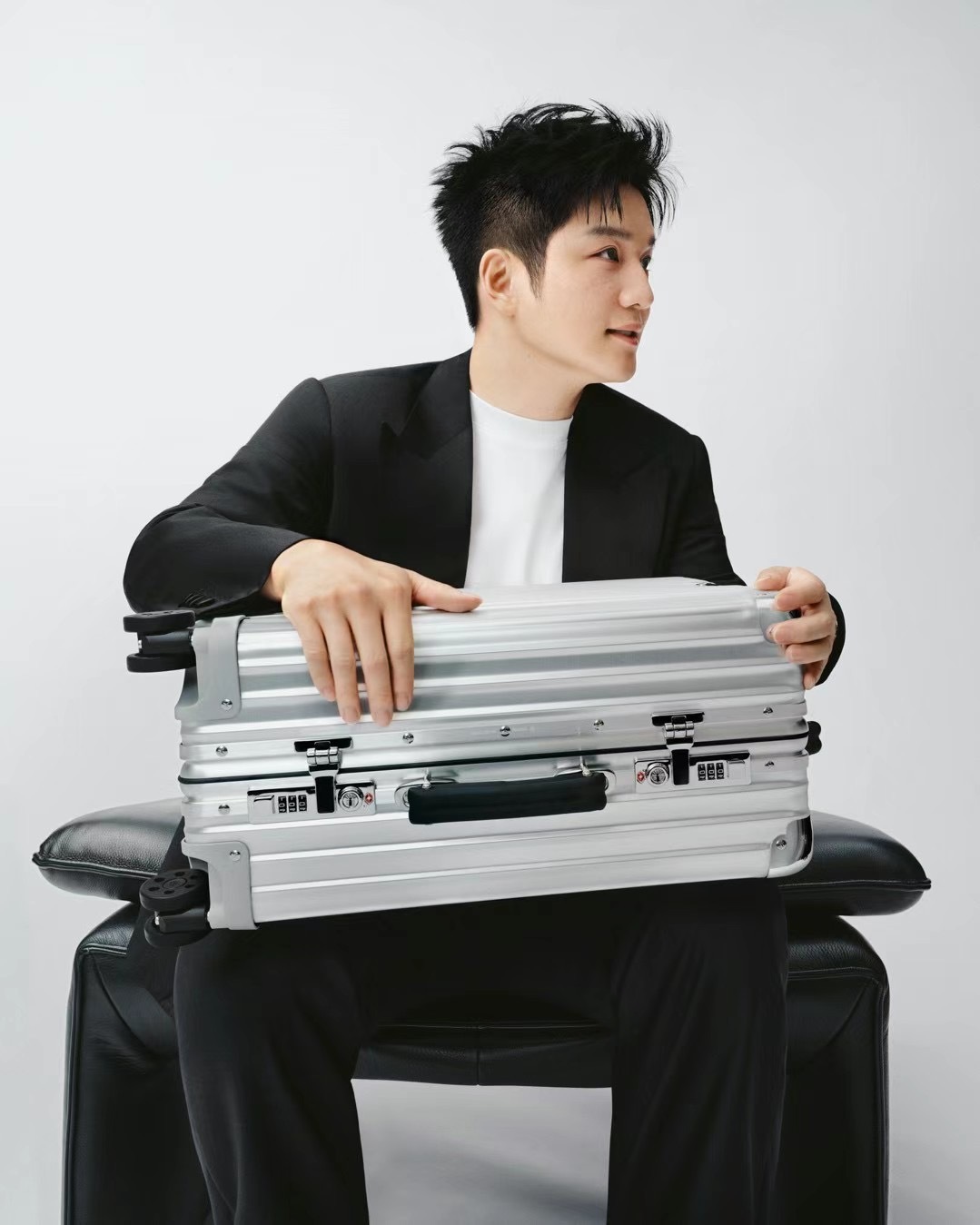 RIMOWA x 樊振东 ​​​