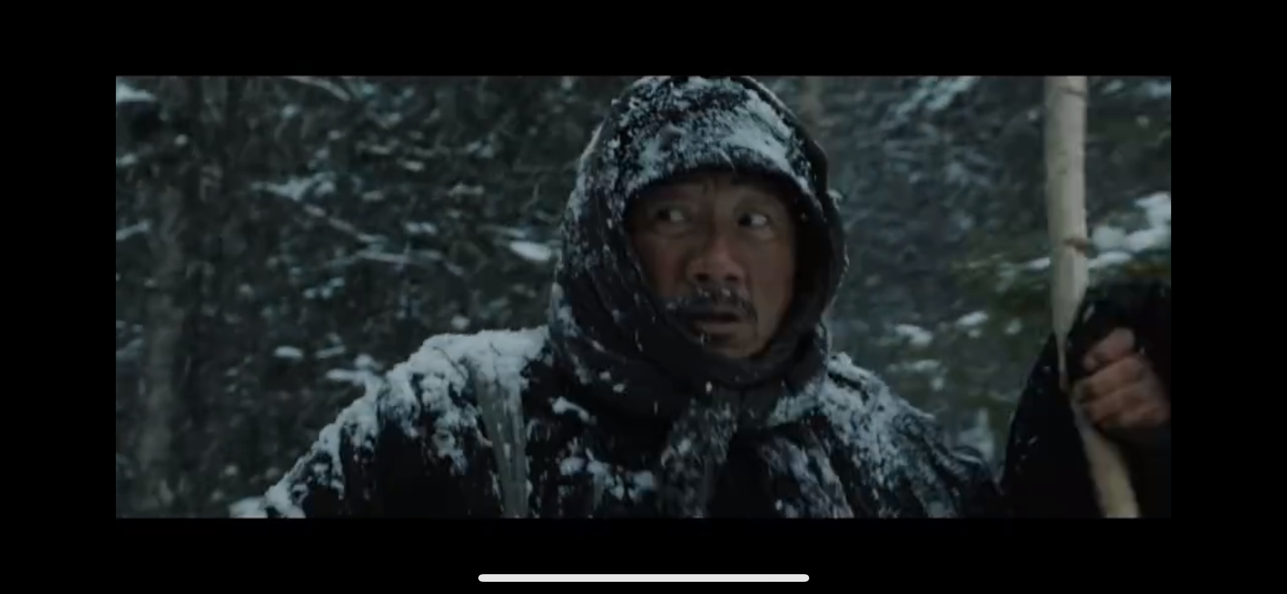 谁家男主开局吃马粪啊 看《归队》胡军这段直接屏住呼吸！老山东开局就从敌军马粪里扒