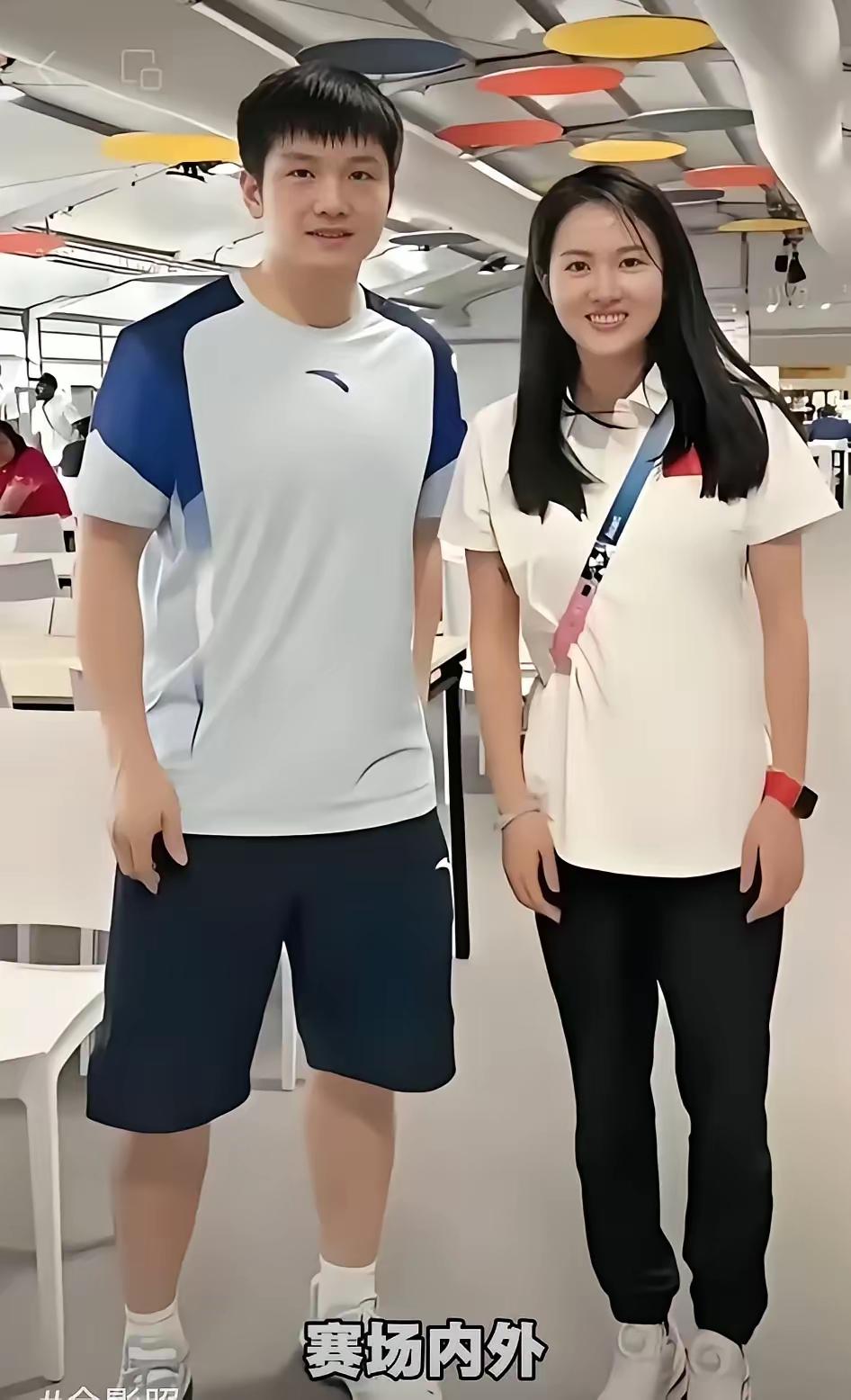 这两位都是拿冠军拿到手软的主
男的好象是乒乓球界的王者，这女的还有多少知道她是什