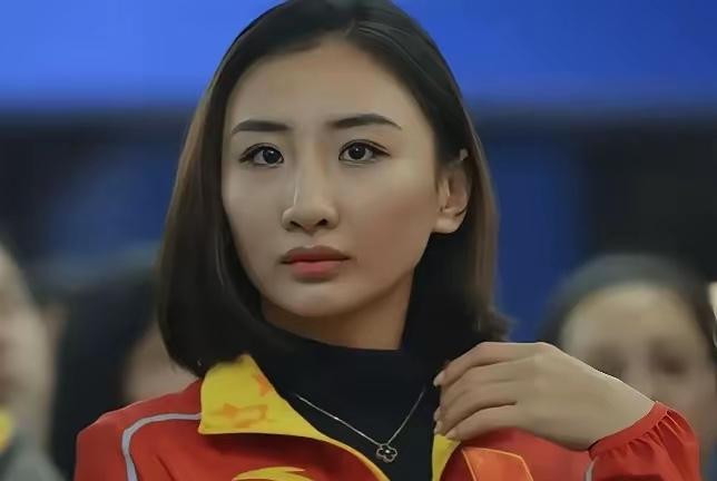 [中国赞]2019年，30岁的奥运冠军何雯娜怀孕5个月，与38岁身家过亿的影视制