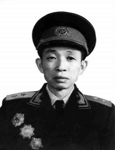 1938年，王必成问罗维道：“让你袭击南京，敢不敢？” 罗维道：“有何不敢！” 