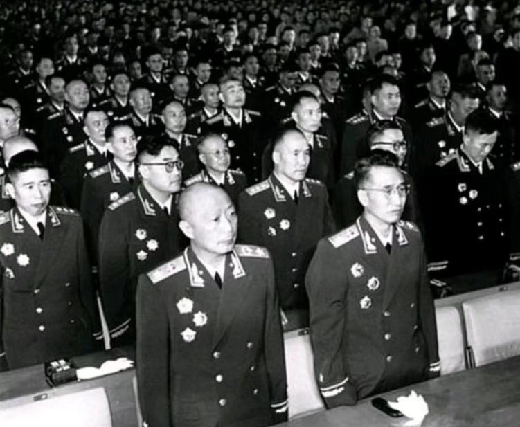 他预估自己是中将，1955年却被授予大校，一生拒绝穿上大校军装

1955年9月