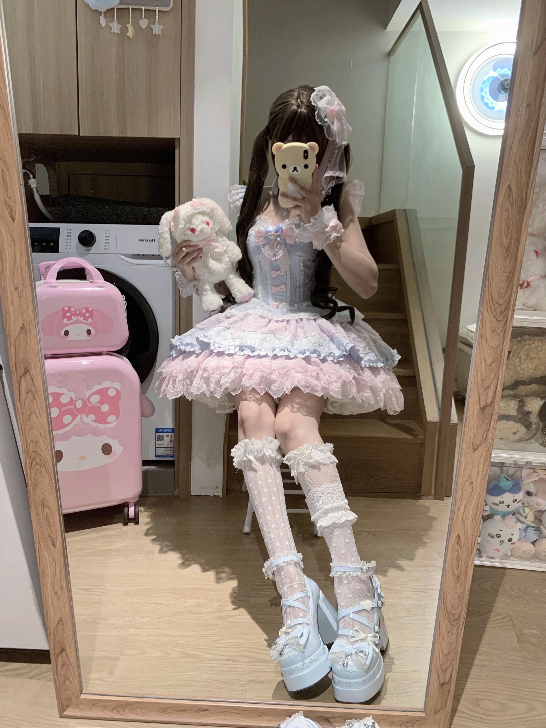 如果有人追你那我就绊倒他^ ̳> ·̫ < ̳^哼哼