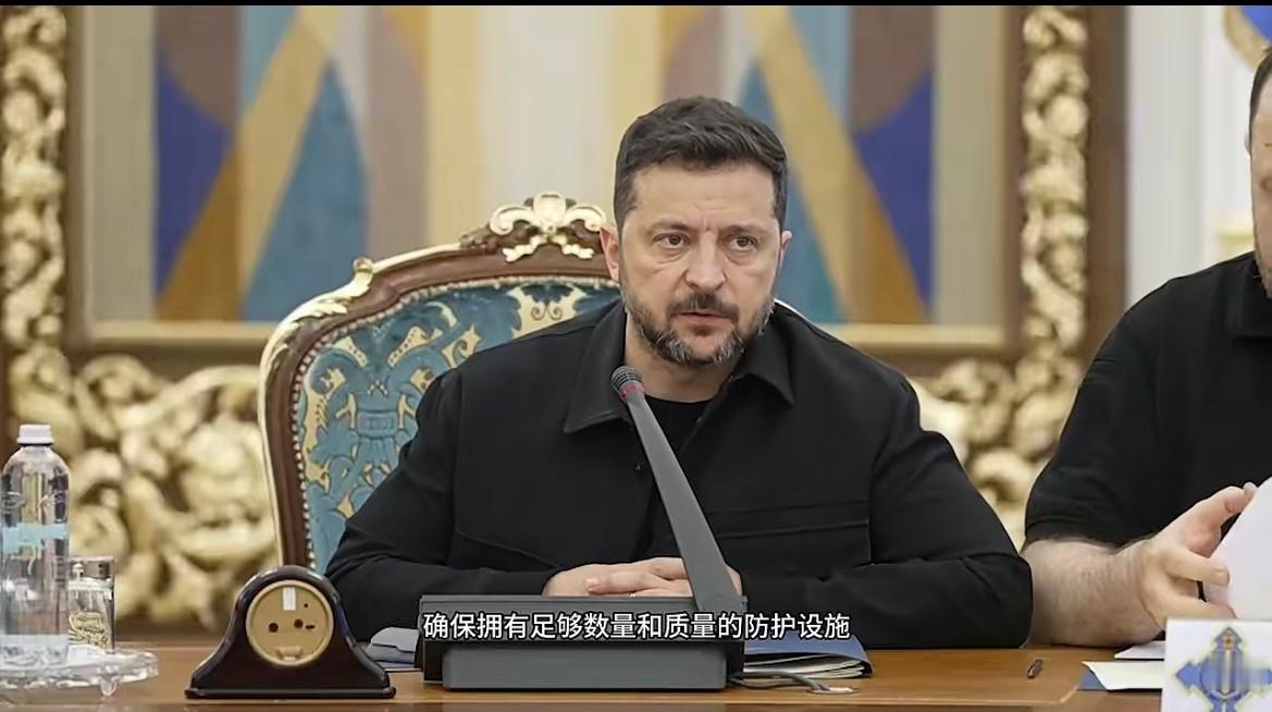 乌克兰  泽连斯基：失去了防空能力的乌克兰只能主动出击，到俄罗斯本土去摧毁俄罗斯