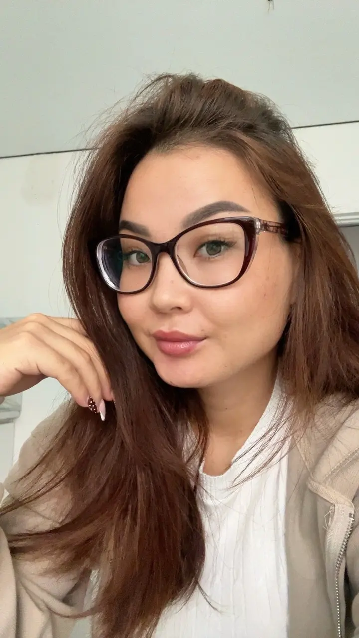😂这个配乐太搞笑了