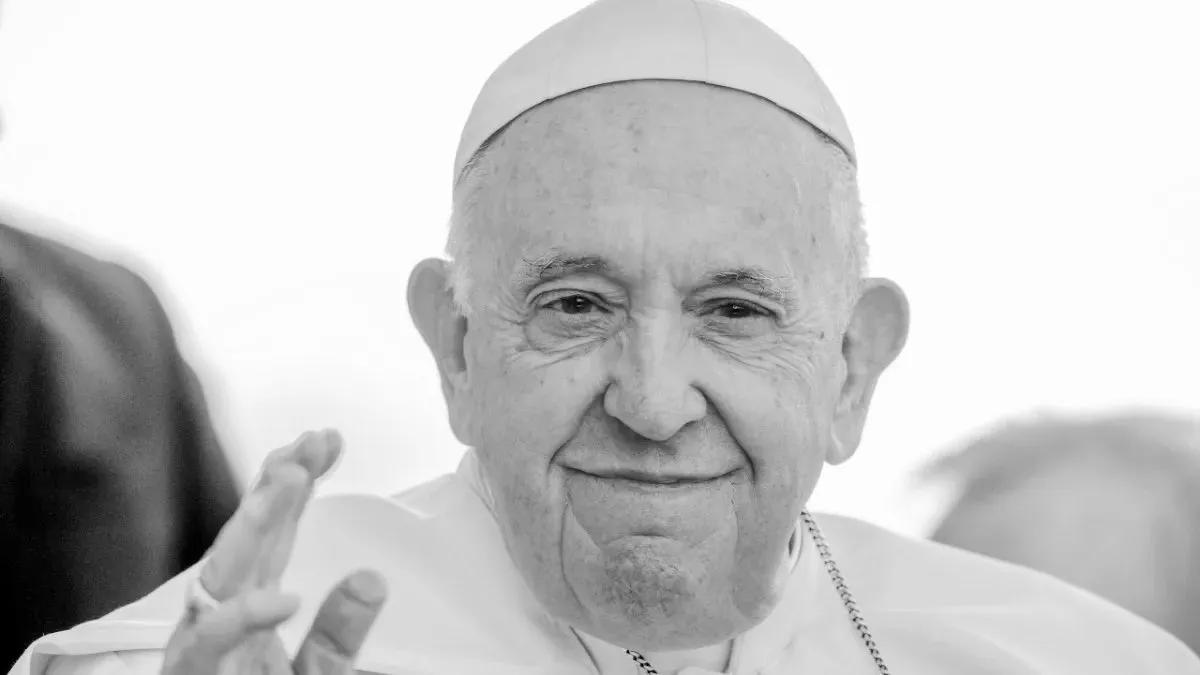 突发！！教皇方济各被紧急送往医院。。(信息来源推特)