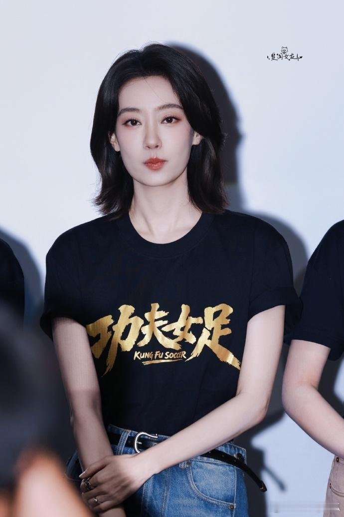 张小斐感谢周星驰让双双更真实两人一起推敲双双的人物设定，周星驰独特的塑造手法，把