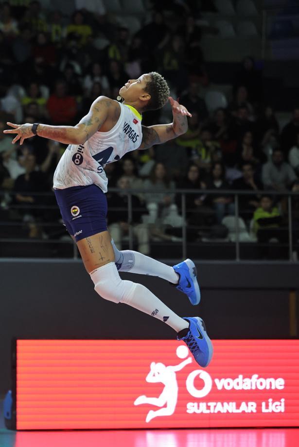 【技术统计】2025-2026土耳其女排超级联赛常规赛第8轮费内巴切3-0库泽博