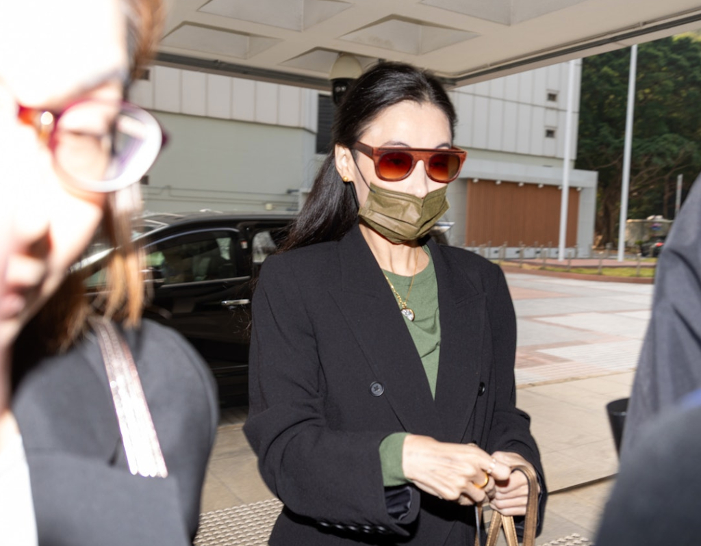 张柏芝自曝患数字恐惧症 5日据港媒，张柏芝被前经理人余毓兴追讨逾1200万元违约