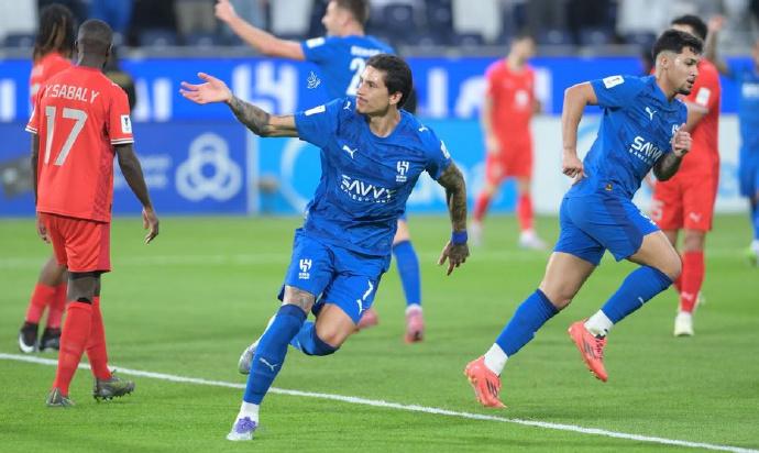 一切都怨本泽马，努涅斯也怪自己，当打之年虐菜都不会，看看人家菲利克斯，转会沙特后