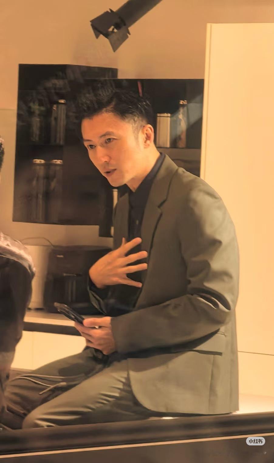 谢霆锋  你的总裁🐈⬛已上桌 