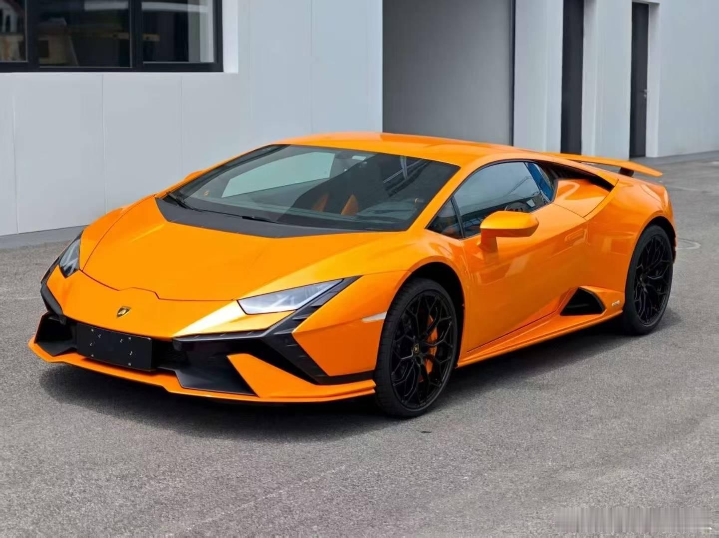 兰博基尼Tecnica  、橙色、配色与配置、绝绝子、谁不喜欢！全新车 ​​​