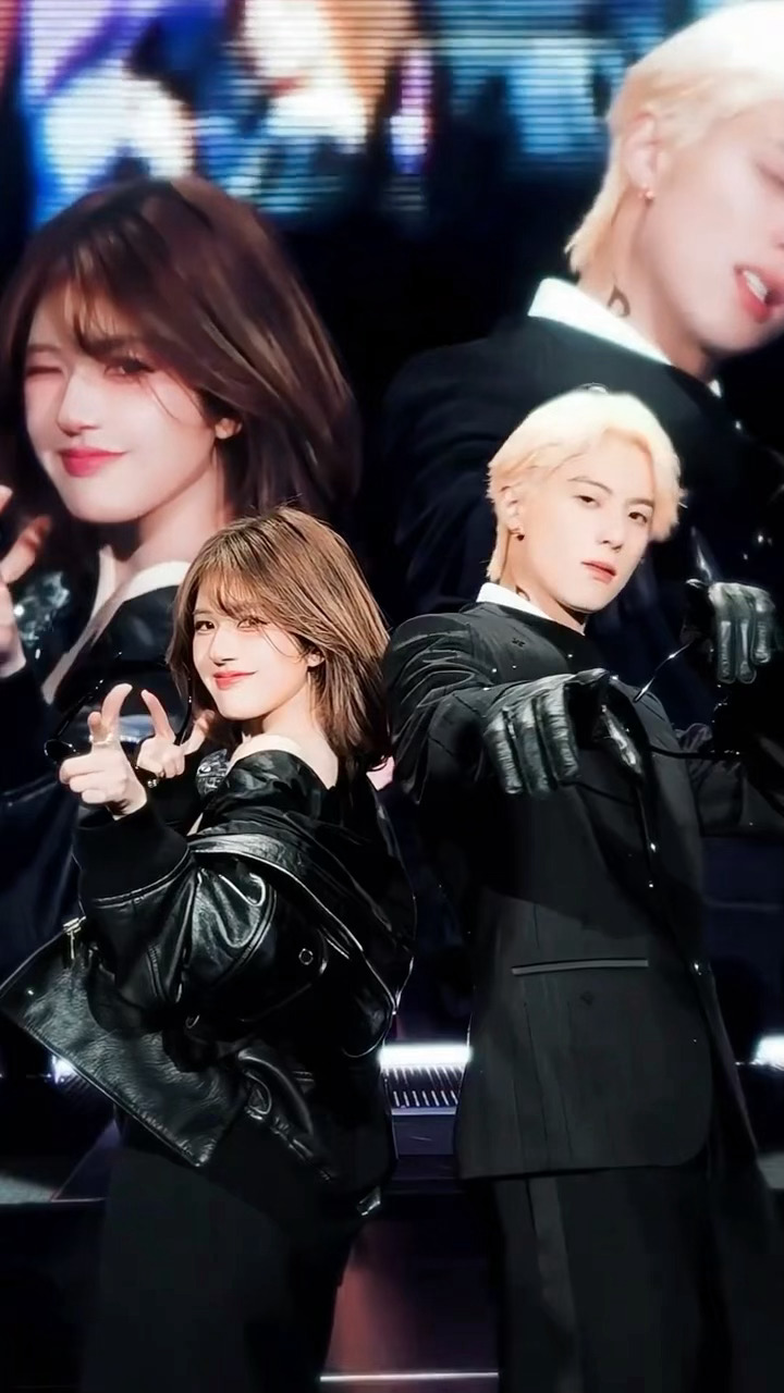 干啥都有粉丝买单 真好王鹤棣演唱会