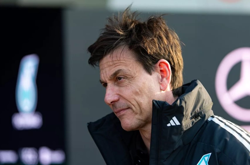 施泰纳：托托在利用安东内利宣传自己；他可能有点自卑情结