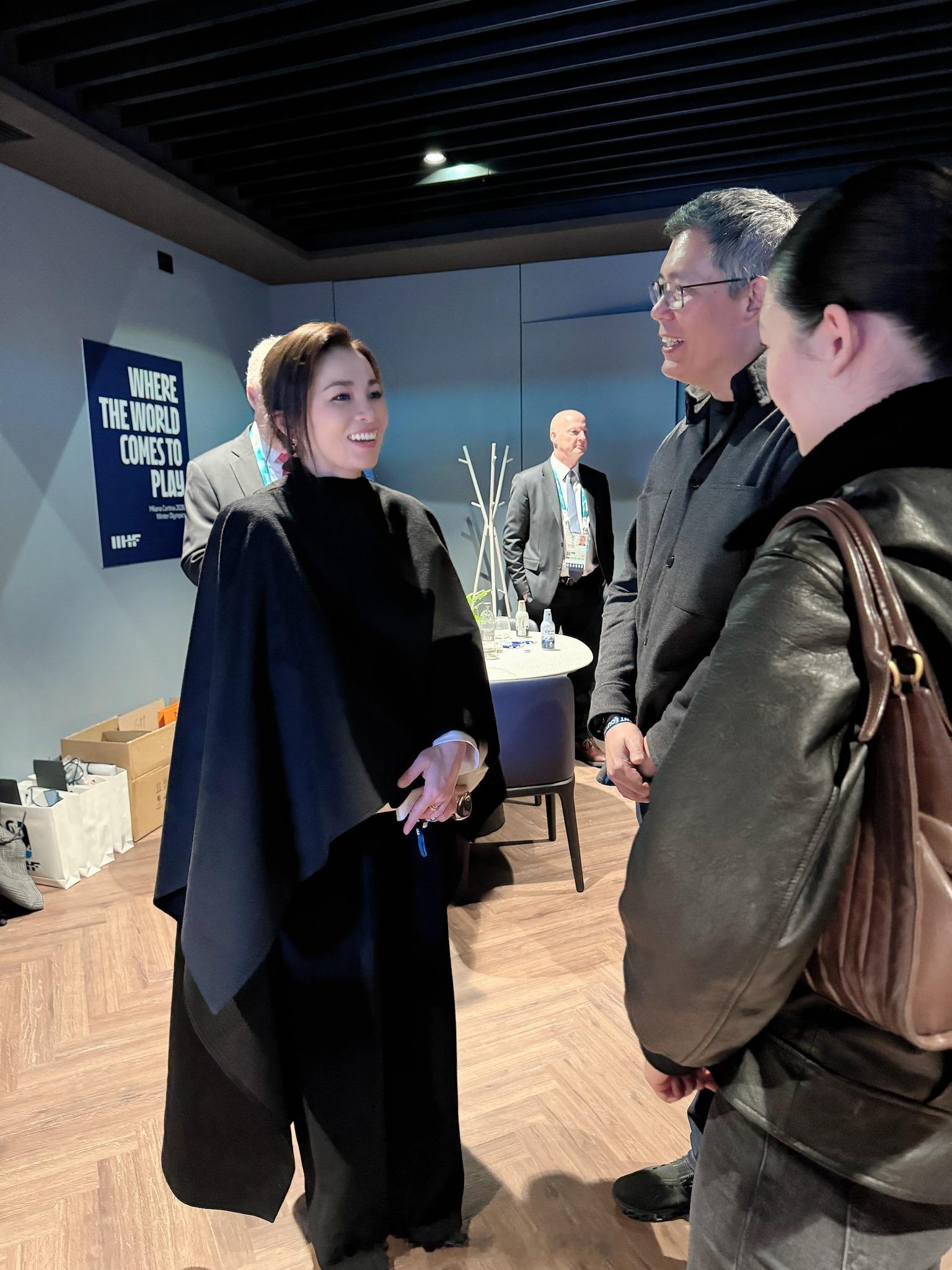 王室王室泰国王室素娘娘 2026年2月22日，素娘娘观看男子冰球决赛。 