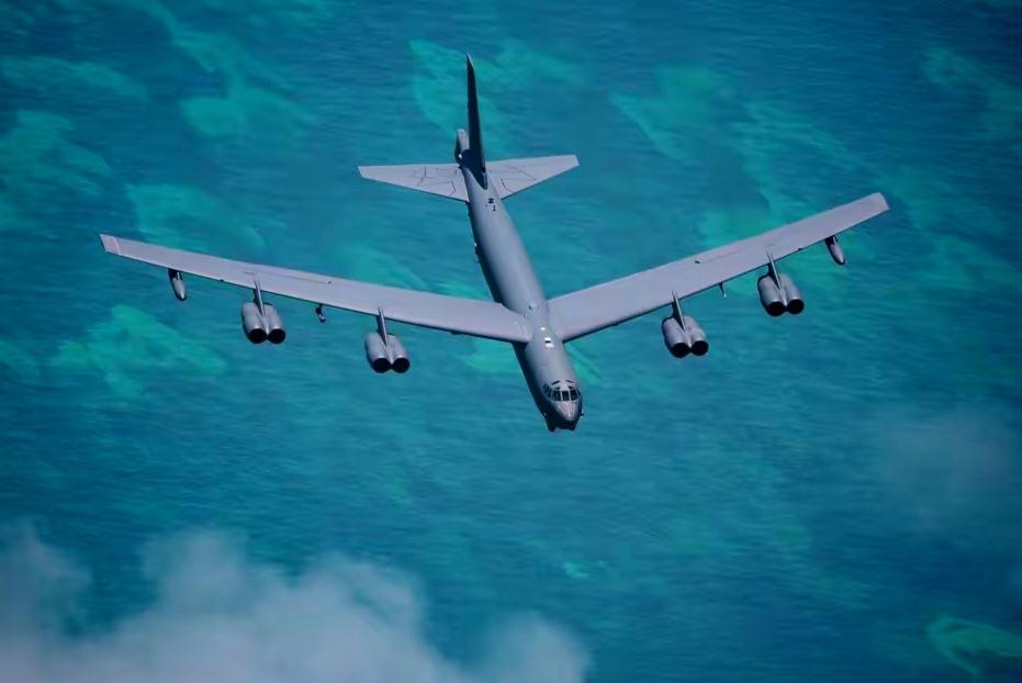 美国轰炸机跑到委内瑞拉门口“秀肌肉”

就在前天，美国南方司令部的航空部队发了份