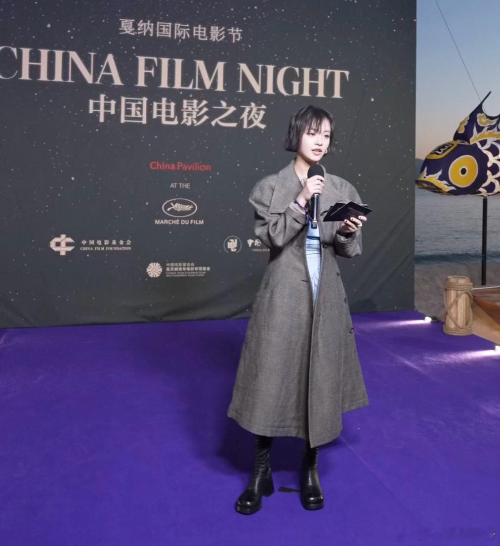 赵涛李庚希戚薇戛纳同框💥戛纳意外惊喜不断，小众梦幻组合惊艳亮相，跨越年龄界限，