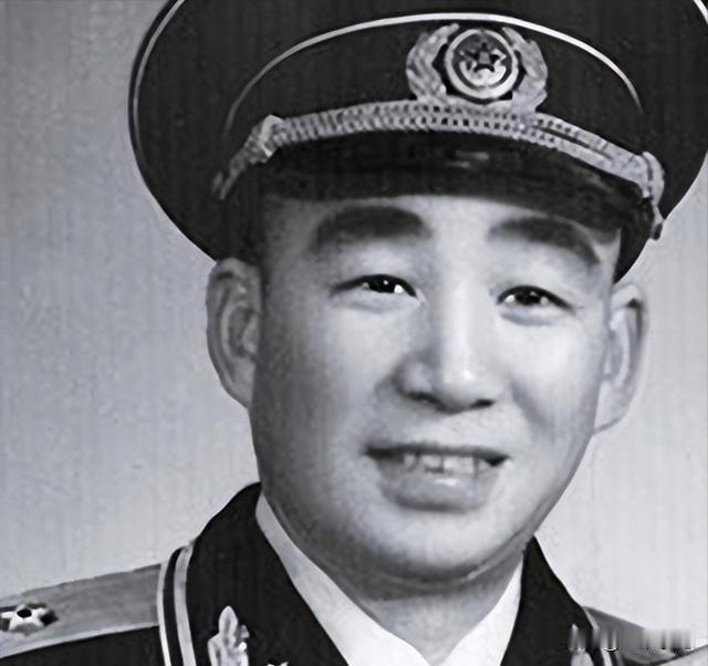 开国少将荣耀回乡祭祖，重逢苦等自己22年的童养媳，妻子当场决断：一句“接她回家”