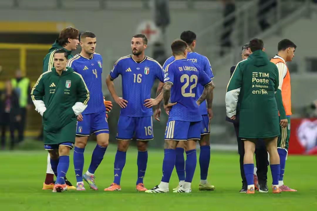 欧洲头号伪强队诞生！2亿双神锋哑火 世预赛6战不胜垫底2026世界杯欧洲区预选赛