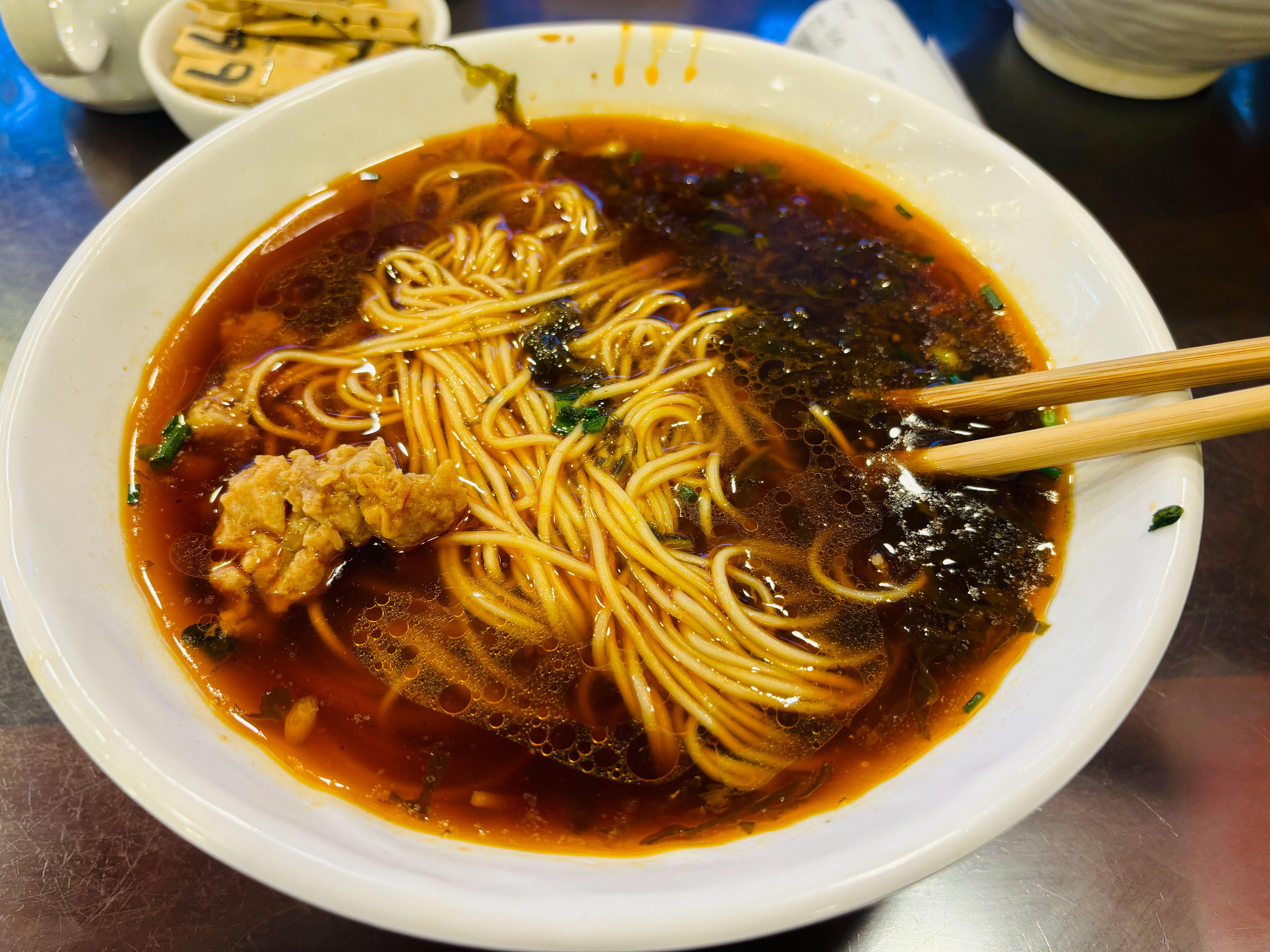 面是油了点，酒是多了点，日子是忙了点，人是胖了点。凡事差不多就好点