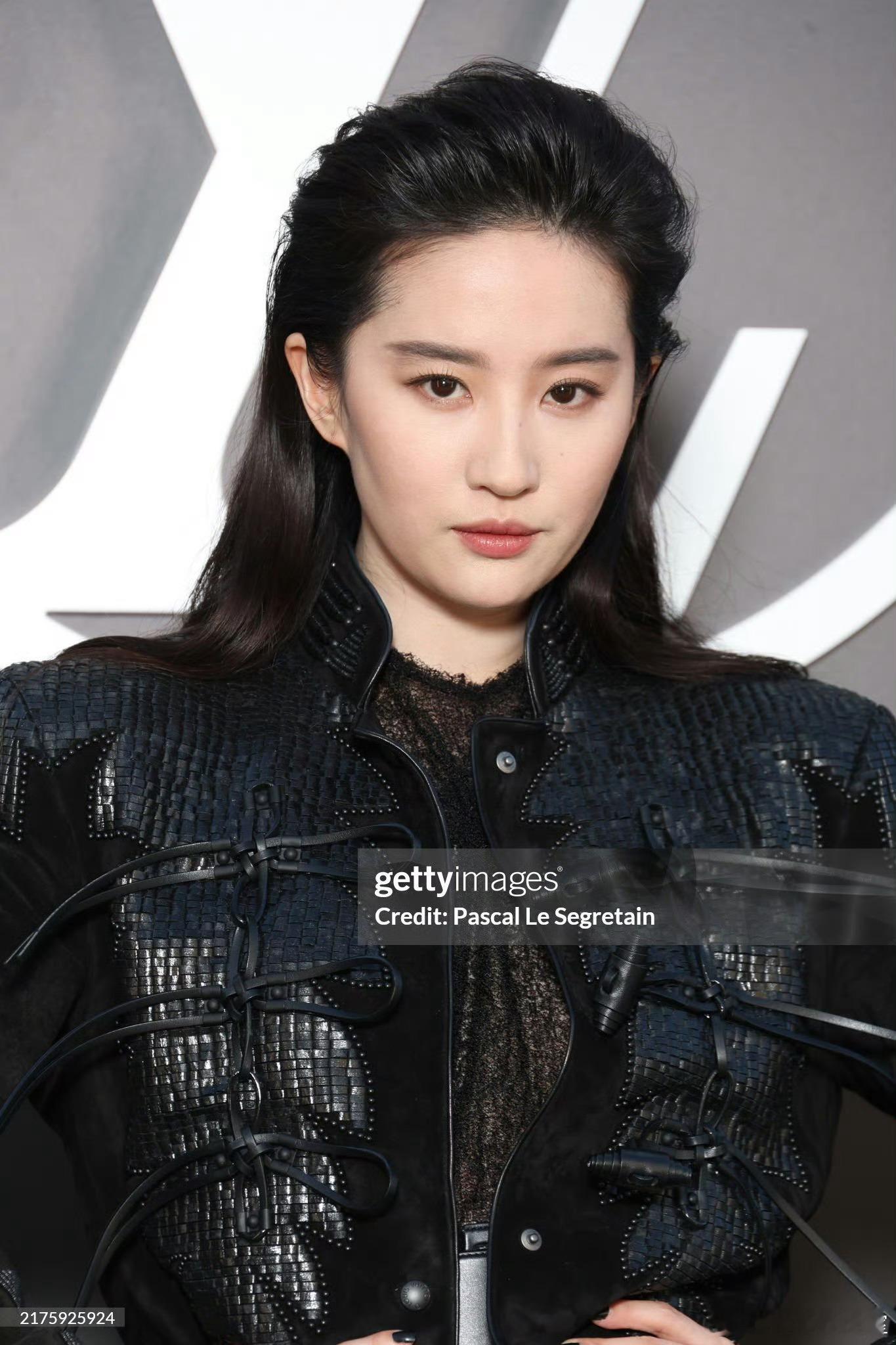 G社高清无修镜头下的明星 裴斗娜  刘亦菲 郑浩妍 Lisa 钟楚曦 Yaya 