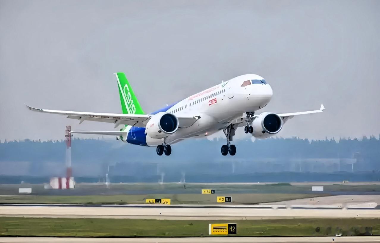 C919终于要迈出国门了！8月12号起，国航北京直飞乌兰巴托的CA723航班，正