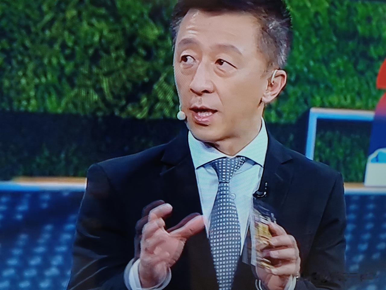 看足球世界杯，看CTV《豪门盛宴》的朋友们，我可能把刘越得罪了。小编昨日小文章，