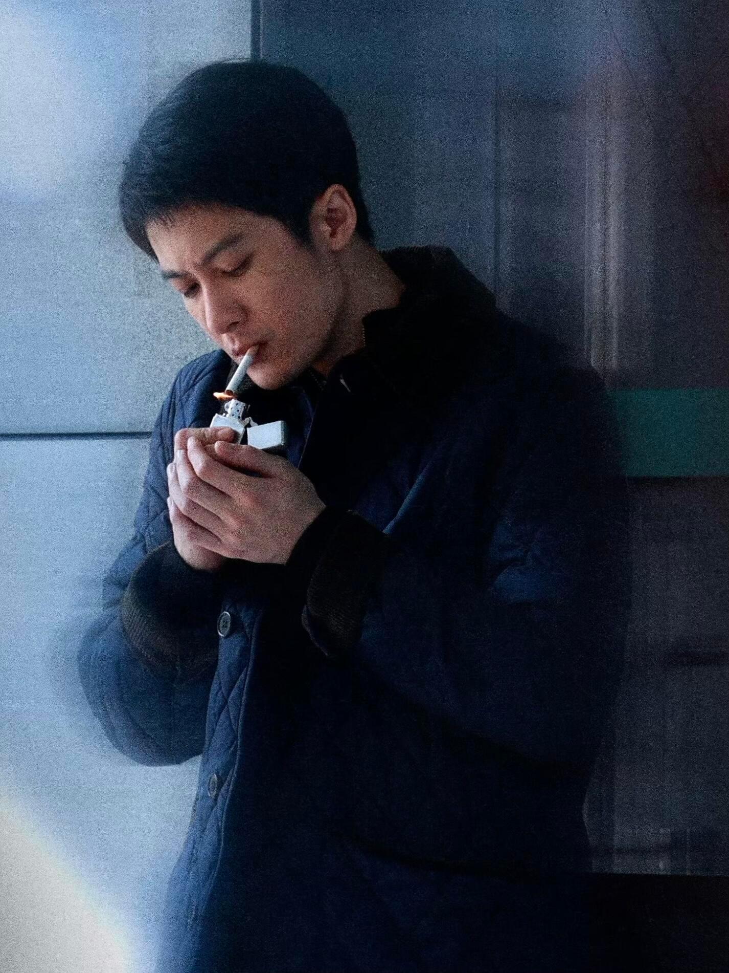 完全是（）爸爸。。别抽🚬了抽（） ​​​