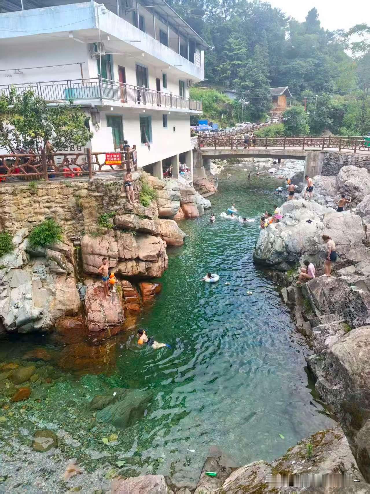 以前确实有这样的高人，不信你问问身边的人

我都遇到了，20岁时说我的姻缘在南方