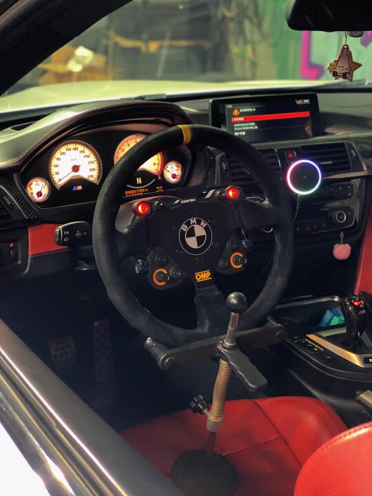 看看你们的驾驶舱姿态