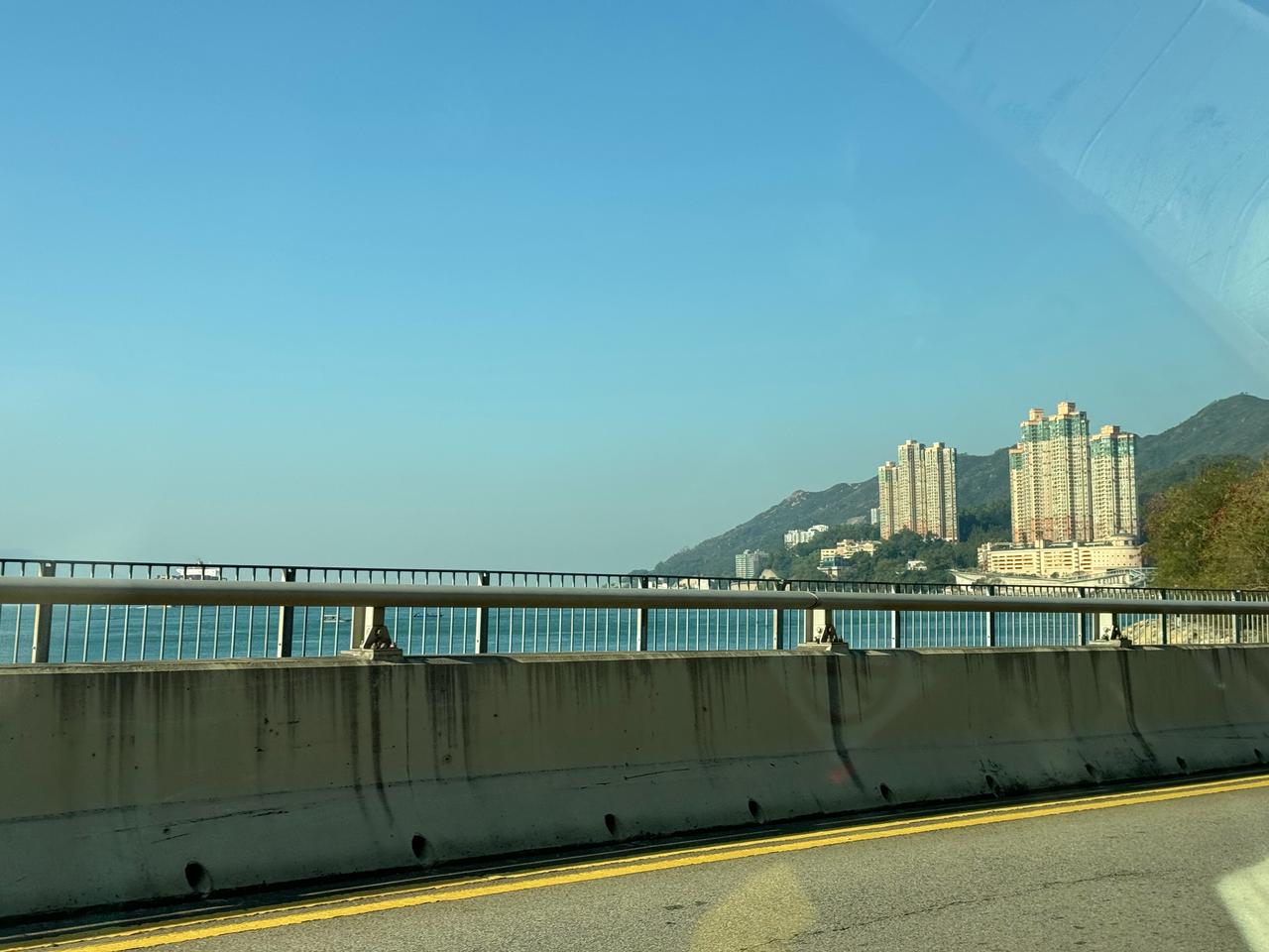 早，[流泪] 今儿看着晴空万里。

但是风巨大！