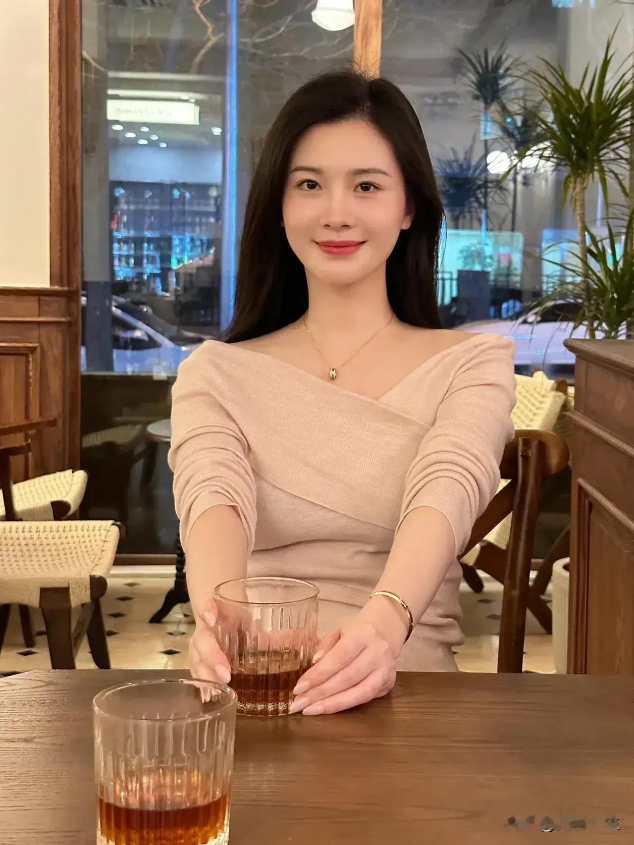 优雅咖啡时光，静享美好瞬间