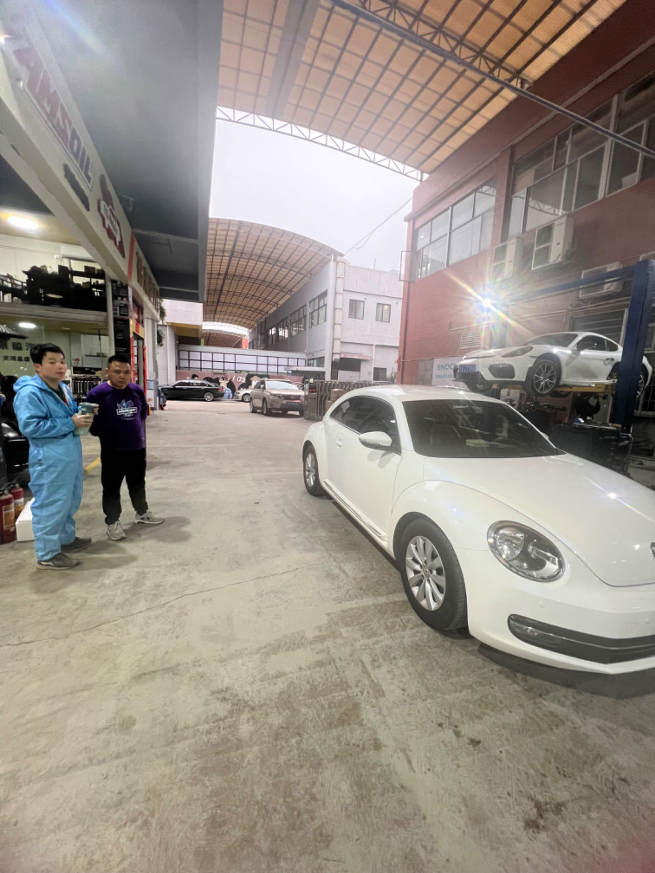 发淫秽信息将违法并不侵犯个人隐私还是要提醒我的一位朋友。 