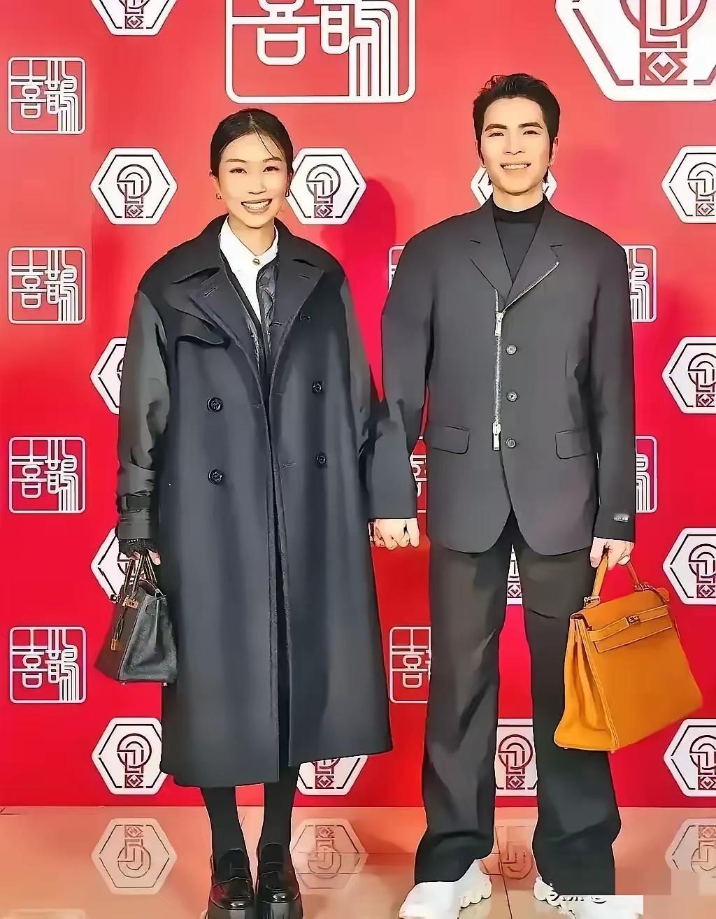 容貌一点都看不出二人是姐弟恋 