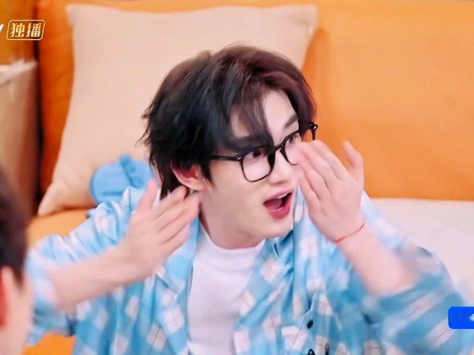 好刻板的表演吃惊😲 ​​​