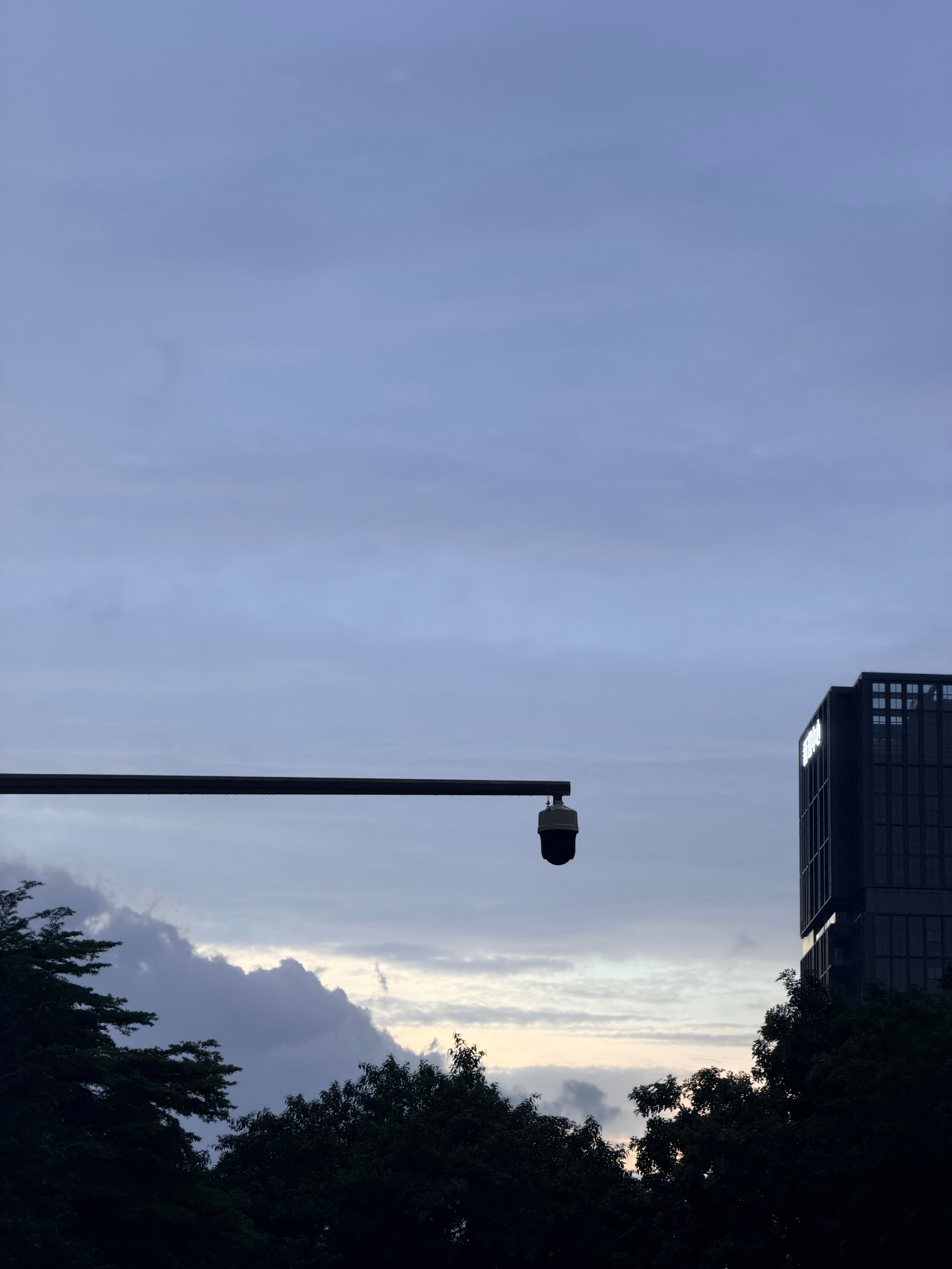落雨啦！收衫啦…… 
