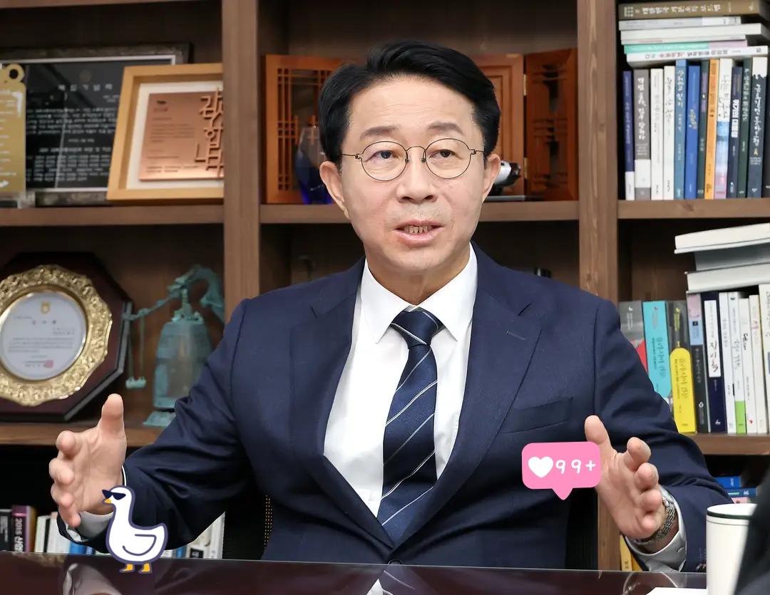 韩国执政党共同民主党13日选举资深议员赵正湜为新任国会议长候选人。按韩国方面报道
